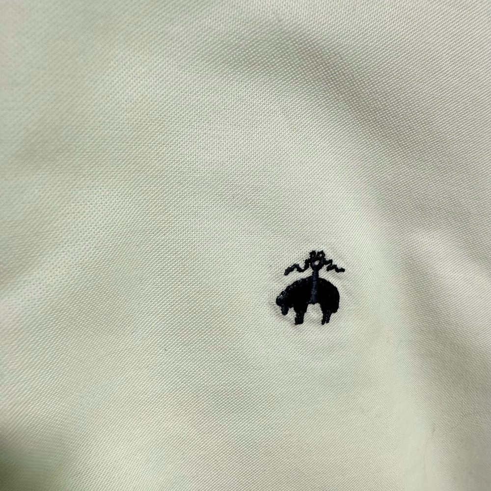 Brooks Brothers

Size M

Color : White - Picture 3 of 5